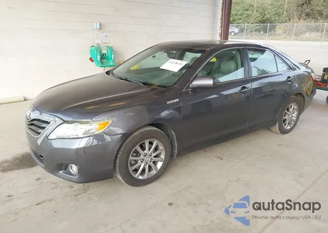 2011 Toyota Camry Hybrid z USA, uszkodzony, nr VIN 4T1BB3EK5BU140874